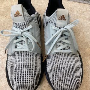 Adidas ultraboost 19 running shoe